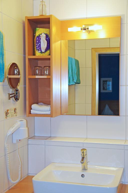 Loewenhof Hotel Krumbach Bilik gambar