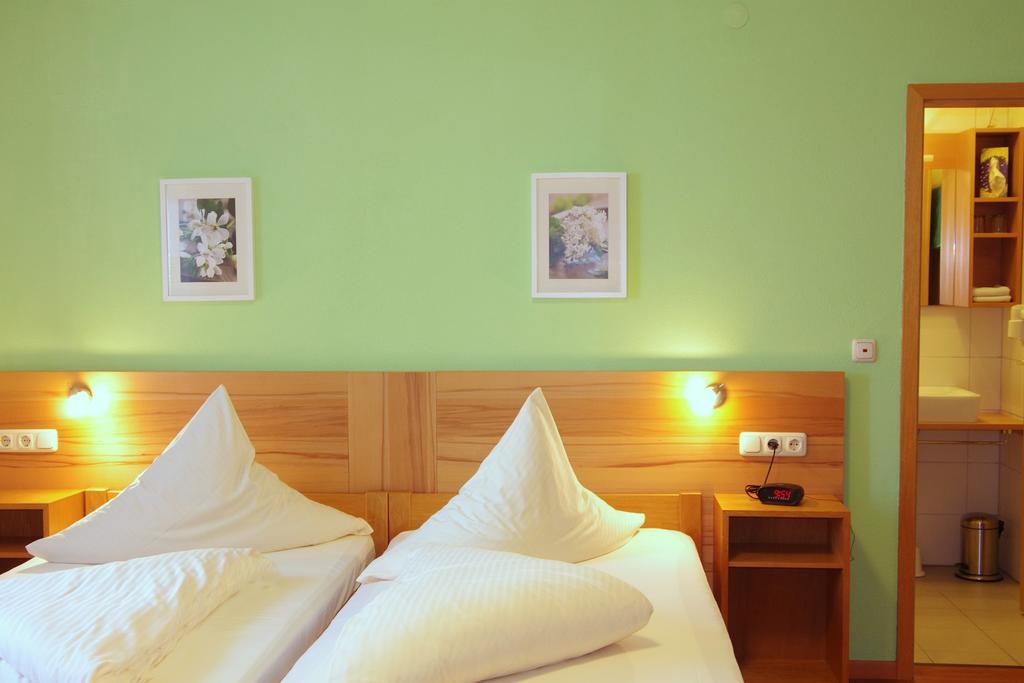 Loewenhof Hotel Krumbach Bilik gambar